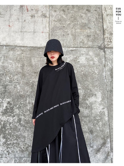Loose Cropped Asymmetric Letter Printed T-Shirt
