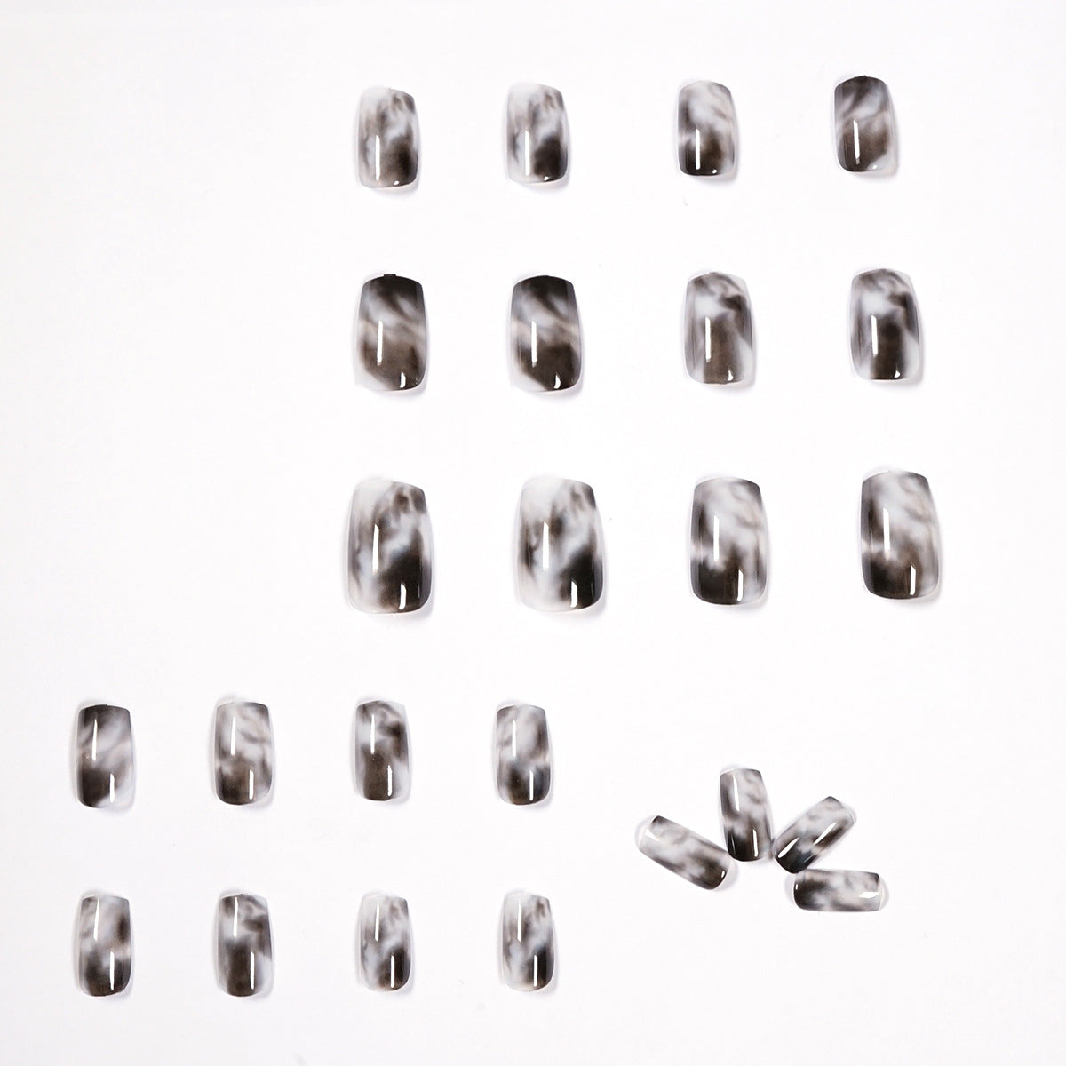 Faint, cold and dark style PRESS ON NAILS