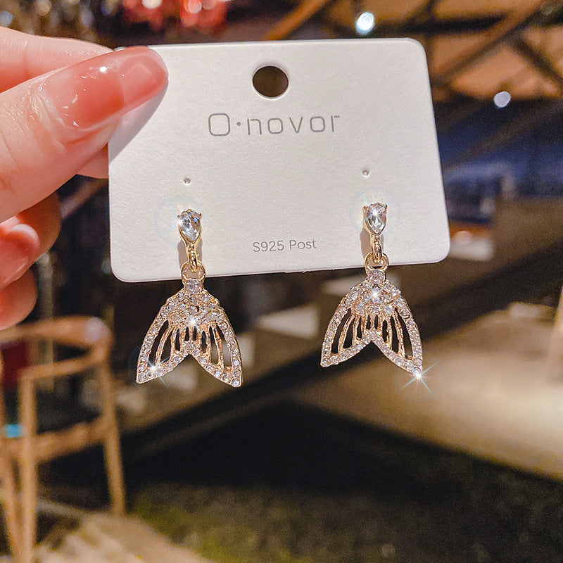 Wholesale human fishtail Earrings