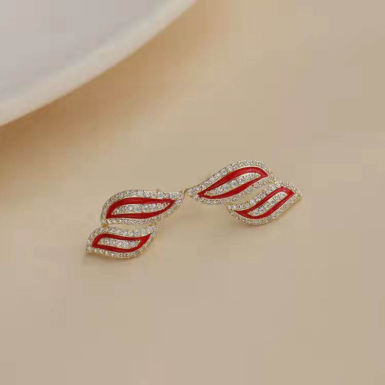 S925 Silver Needle Fashion Full Diamond Leaf Earrings