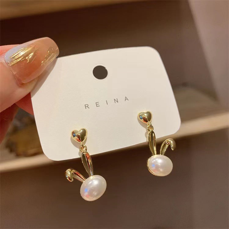 Fashion rabbit Pearl cute bunny pendant love earrings