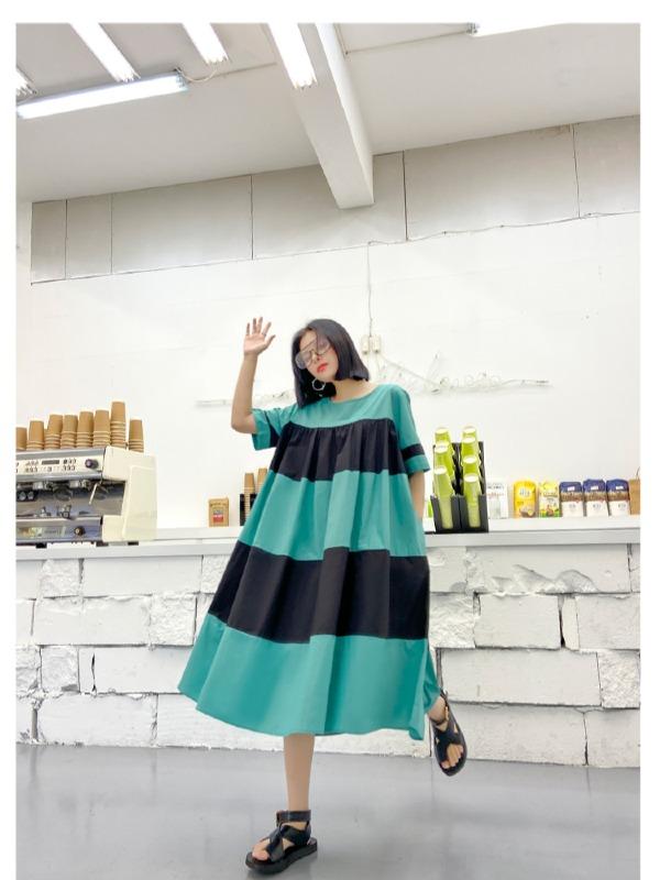 Plus Size Wide Stripes A-Line Midi Dress