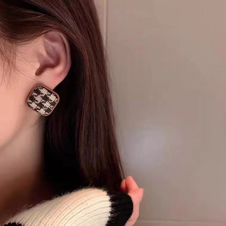 S925 silver needle square houndstooth earrings