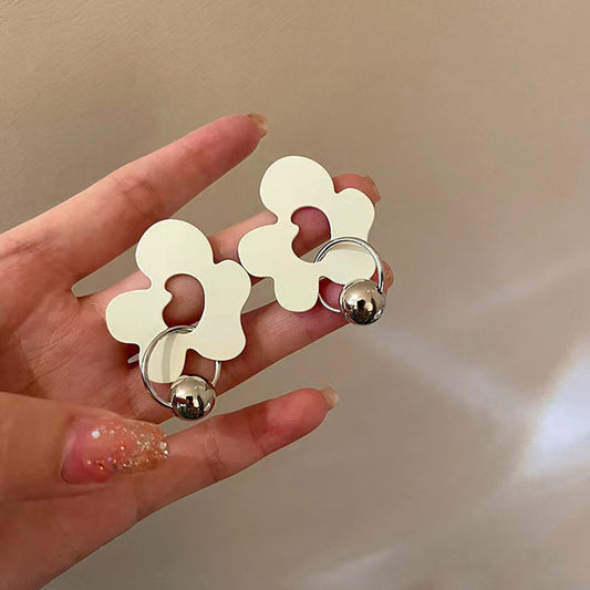 S925 silver needle Japanese white irregular flower pendant earrings