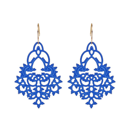 Multi-color leaf-shaped hollow earrings