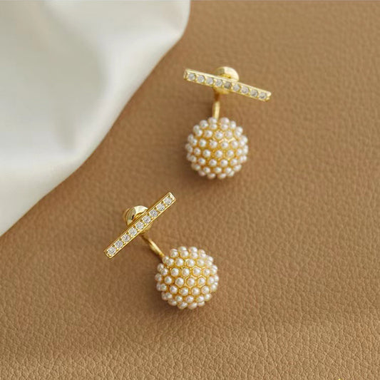 Round pearl-set earrings