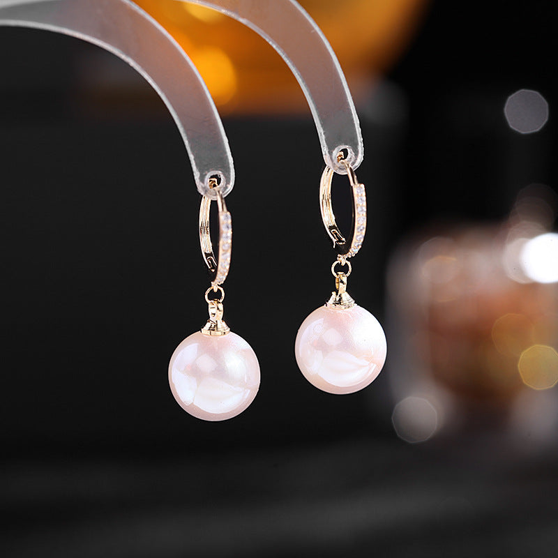 Simple earring pearl