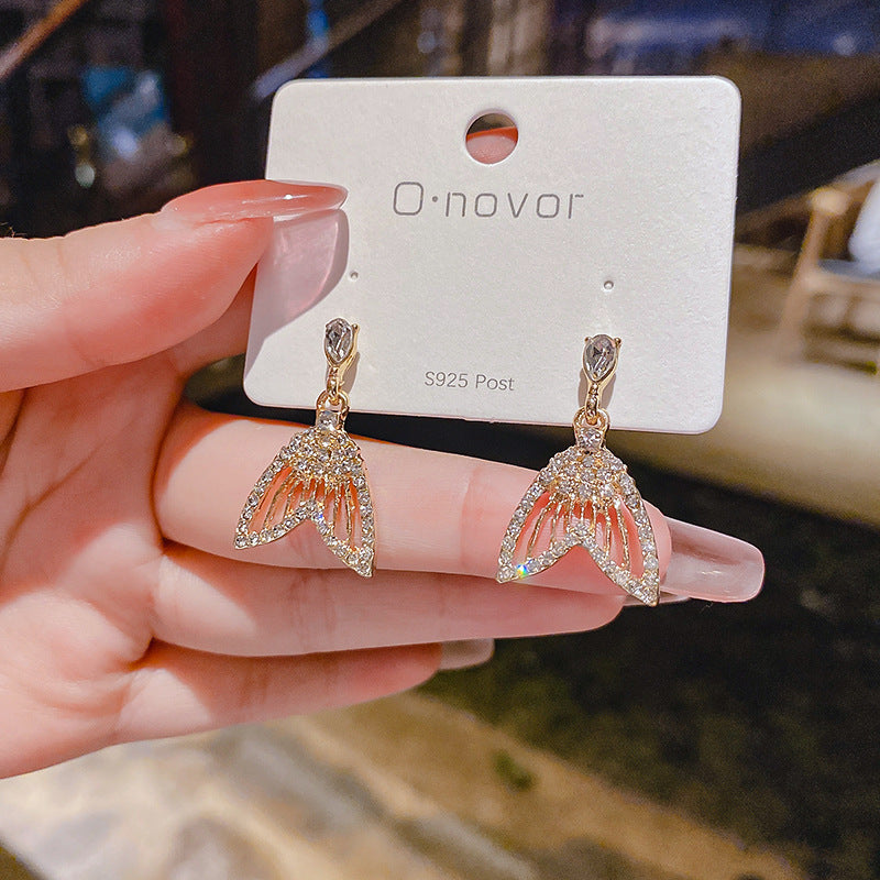 Wholesale human fishtail Earrings