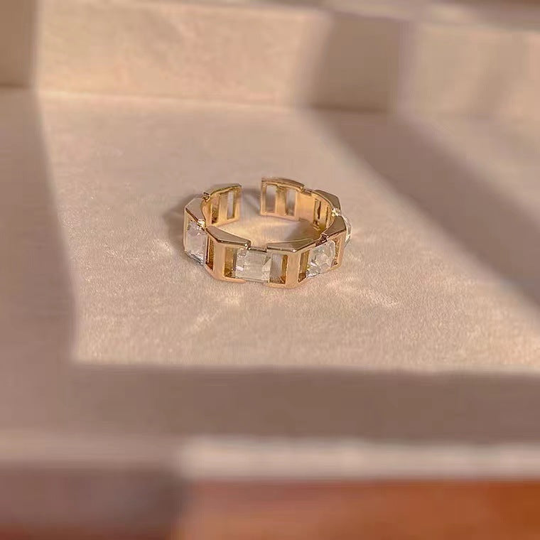 Micro-set Zircon Vintage Ring