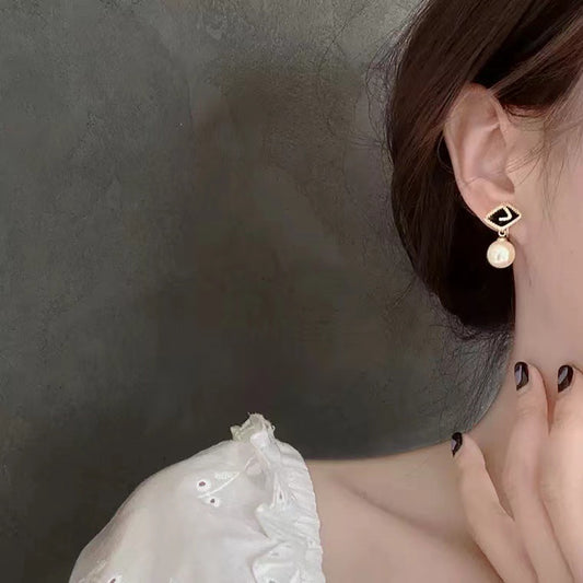 S925 silver needle black diamond pearl earrings