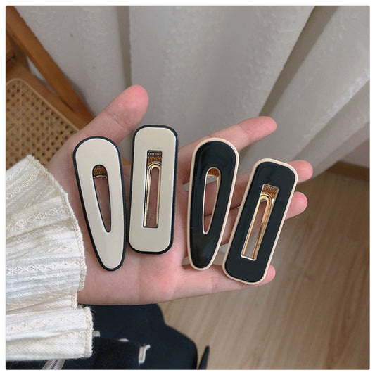 Minimalist black white Hair Clips