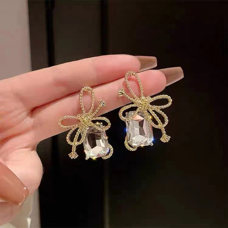 S925 silver needle knotted diamond earrings