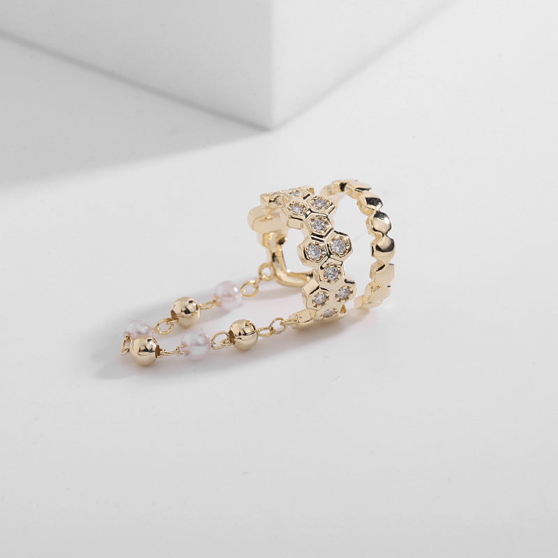 Geometric diamond simple earrings