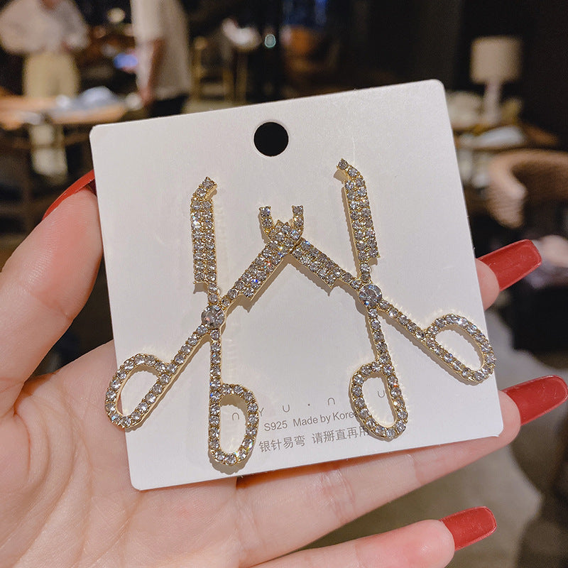 Wholesale fashion full drill scissors Earrings