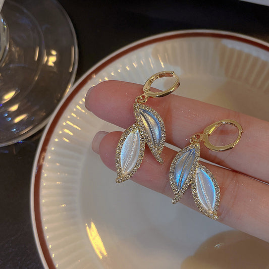 Simple full diamond two-leaf shiny vintage earrings