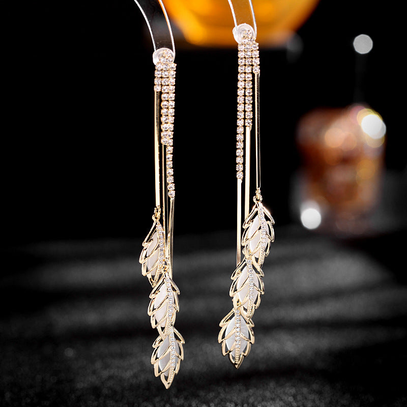 Long earrings cat's eye tassel leaf earrings