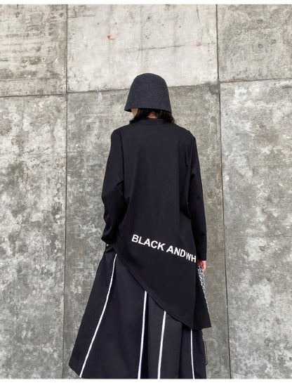 Loose Cropped Asymmetric Letter Printed T-Shirt