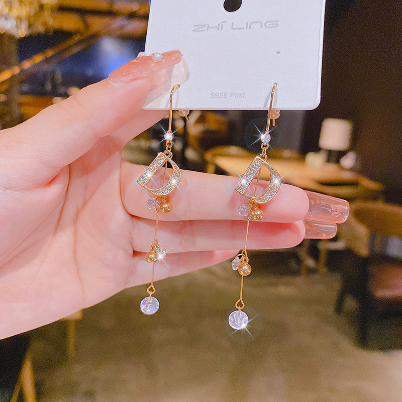 WHOLESALE zircon d letter tassel earrings