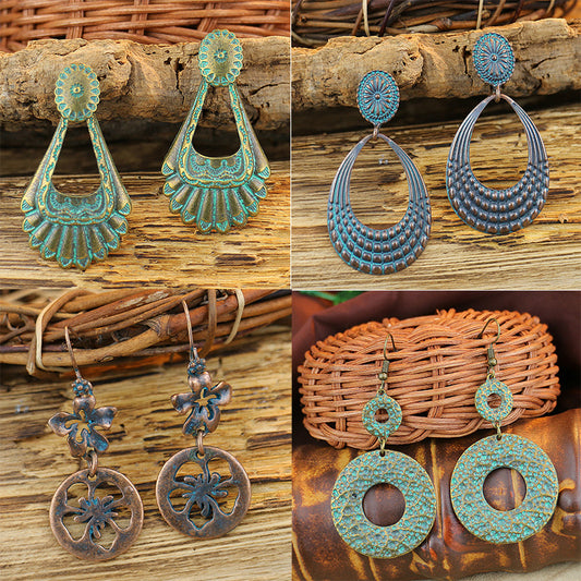 Round alloy earrings