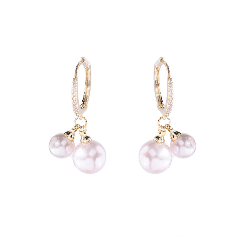 Simple earring pearl