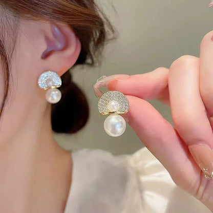S925 Silver Needle Light Luxury Diamond Pearl Vintage Earrings