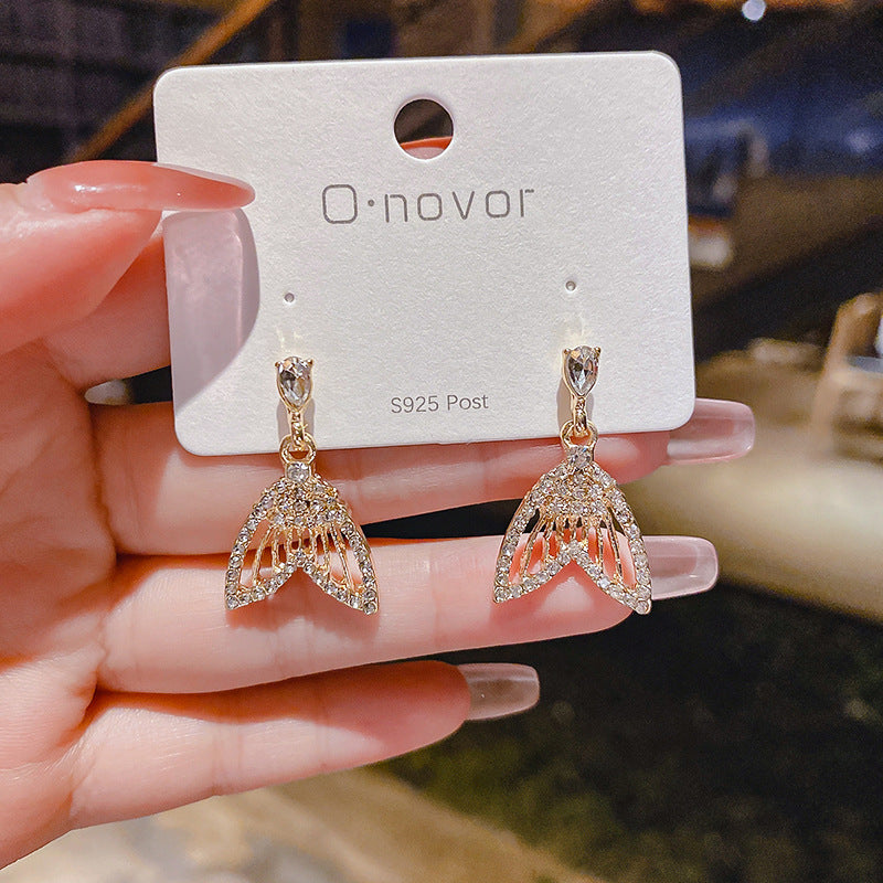 Wholesale human fishtail Earrings