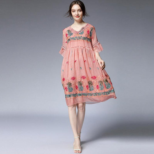 Plus Size Floral Embroidery Flare Sleeve Dress