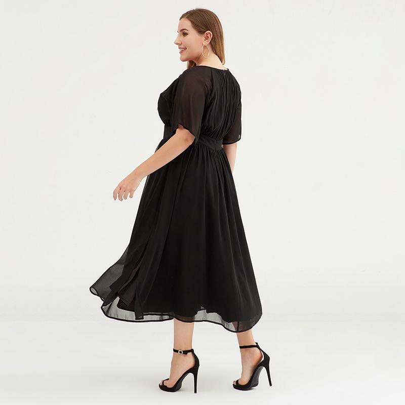 Plus Size Pure Color Chiffon Pleated Dress