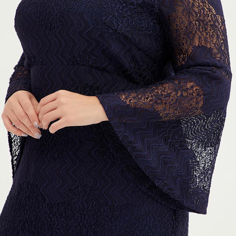 Plus Size Women Bell Sleeve Lace Sheath Dress
