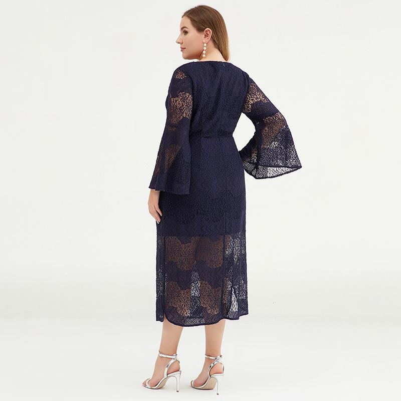 Plus Size Women Bell Sleeve Lace Sheath Dress