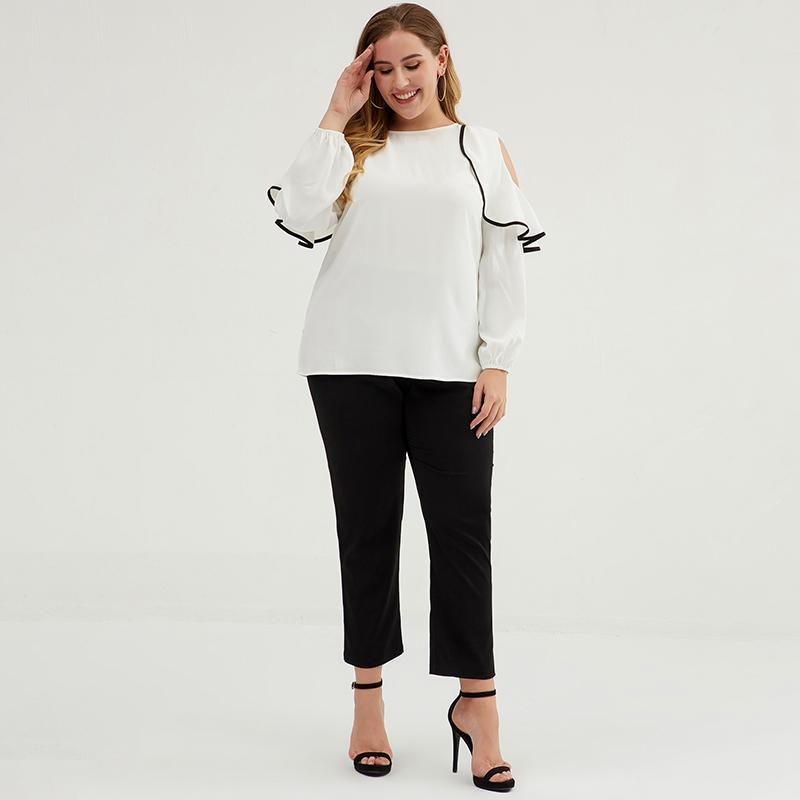 Plus Size Women Hollowed-out Lace Shoulder Top