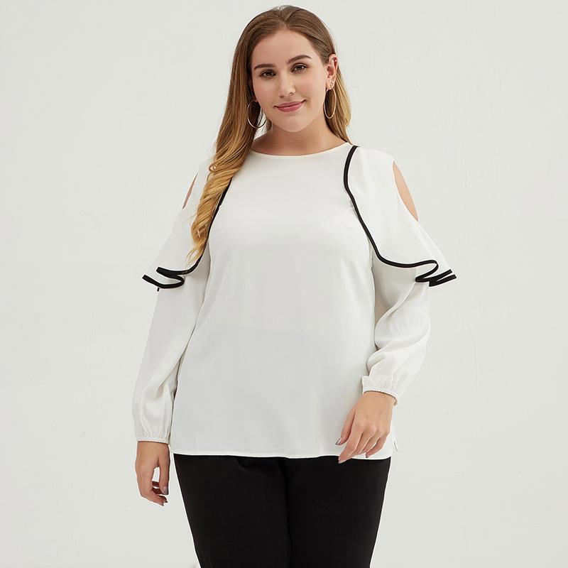 Plus Size Women Hollowed-out Lace Shoulder Top