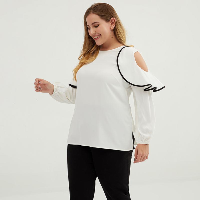 Plus Size Women Hollowed-out Lace Shoulder Top