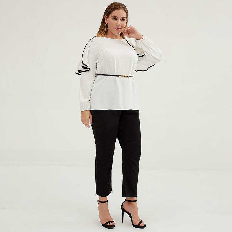 Plus Size Women Hollowed-out Lace Shoulder Top