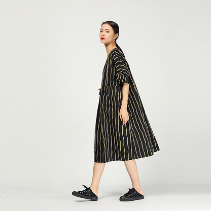Retro Round Neck Stripe Loose Pocket Dress