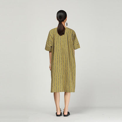 Retro Round Neck Stripe Loose Pocket Dress