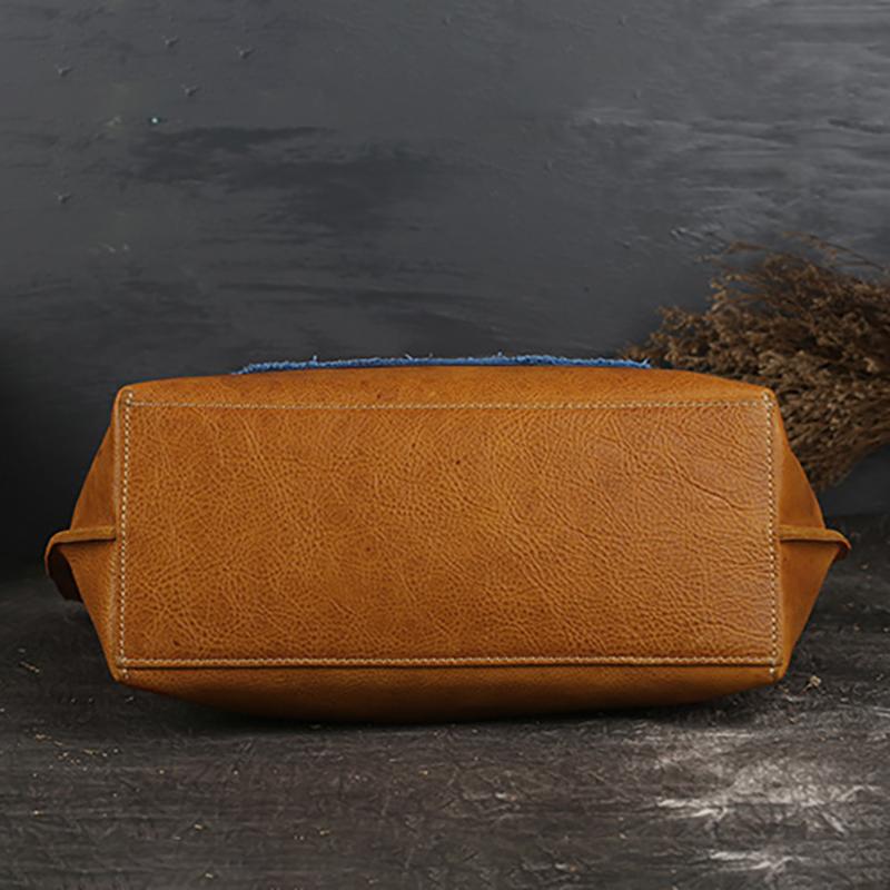 Retro Square Magnetic Buckle Shoulder Bag