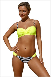 yellow stripes