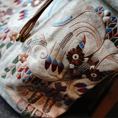 Simple Retro Embroidery Canvas Shoulder Bag