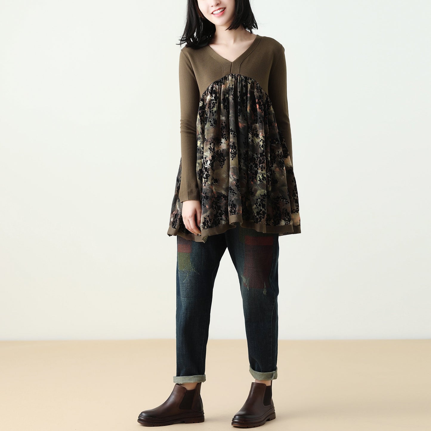 V-neck Knitting Print Top Or Denim Pants