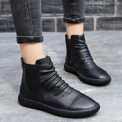OL Look with Turtleneck Blouse, Long Vest and Black Boots