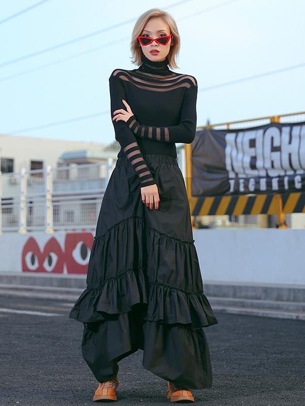 Loose Black Cropped Mermaid Tiered/Layeres Skirt