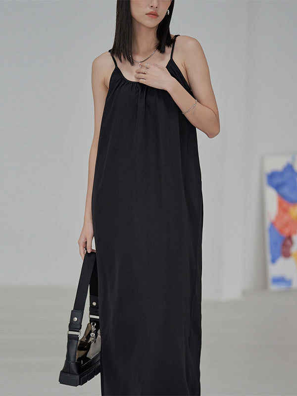 Leisure Fashion Loose Solid Color Pleated Spaghetti-Neck Midi Dress