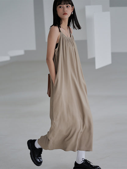 Leisure Fashion Loose Solid Color Pleated Spaghetti-Neck Midi Dress