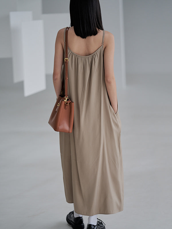 Leisure Fashion Loose Solid Color Pleated Spaghetti-Neck Midi Dress