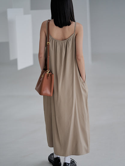 Leisure Fashion Loose Solid Color Pleated Spaghetti-Neck Midi Dress