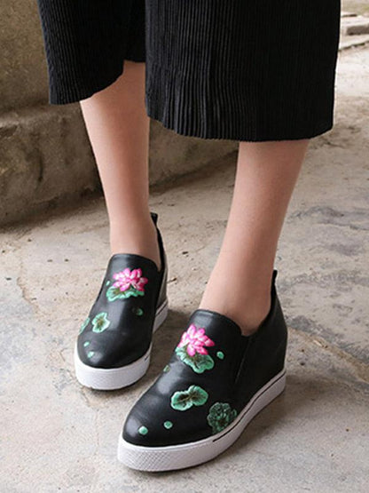 Embroidered Lotus Floral Leather Increased Internal Loafers