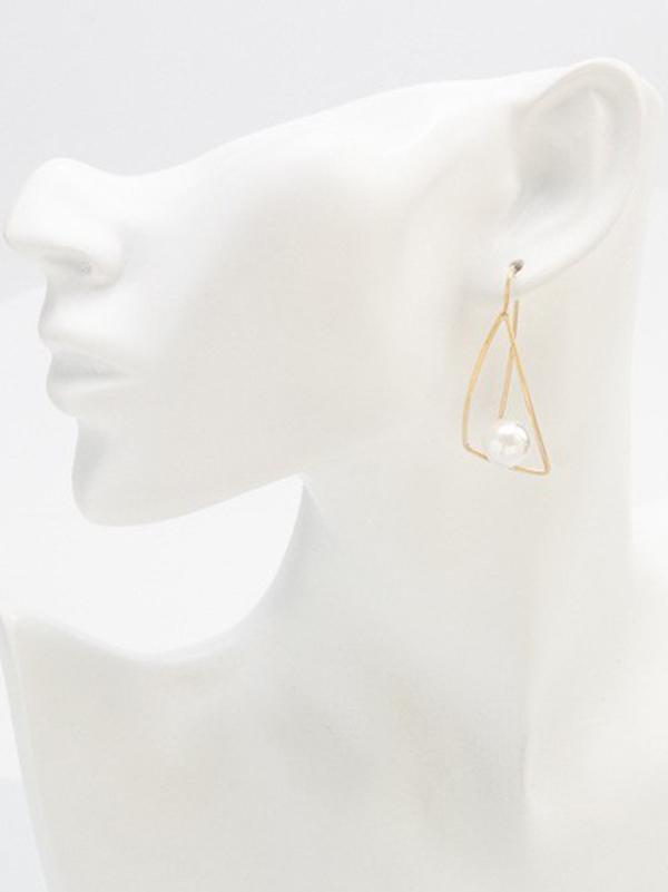 New Succinct Asymmetric Pearl Eardrop