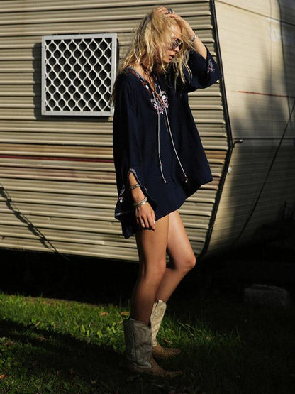 Embroidered V-neck Blouses&Shirts