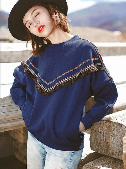 Loose Tasseled Embroidered Sweatshirt